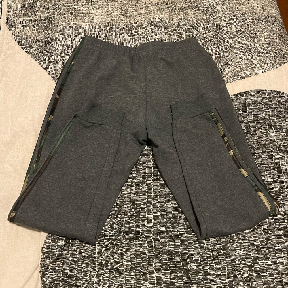 Adidas sweat pants - Picture 1 of 2